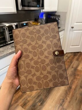 Coach notebook in signature canvas